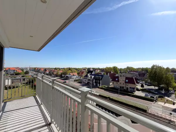 Appartement met zonnig terras op topligging te Nieuwpoort-Bad.