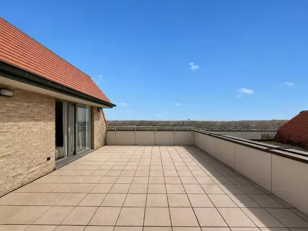 Penthouse avec terrasse plein sud avec vue exceptionnelle à Nieuport