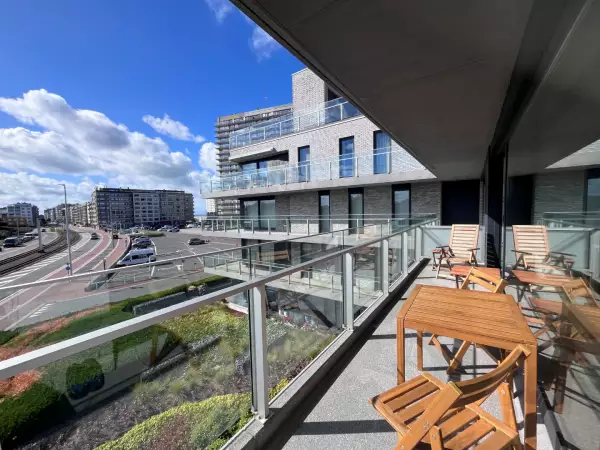 Twee slaapkamer appartement op 50 meter van het strand van Oostduinkerke en de zeilclub 'SYCOD'