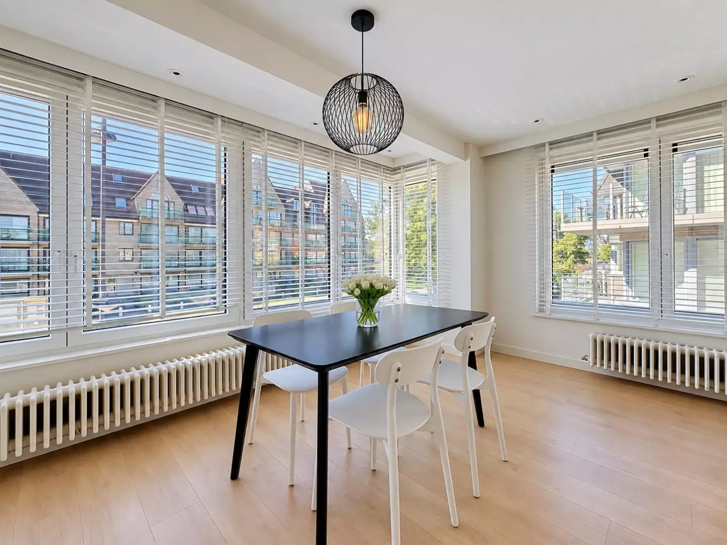 Appartement ensoleillé près du centre d'Oostduinkerke.